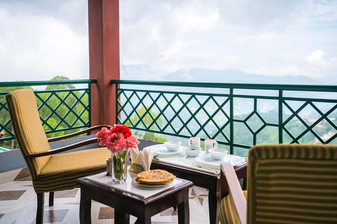 Stayvista At Cecil Cottages With Barbeque, Hill View Kasauli Exterior foto